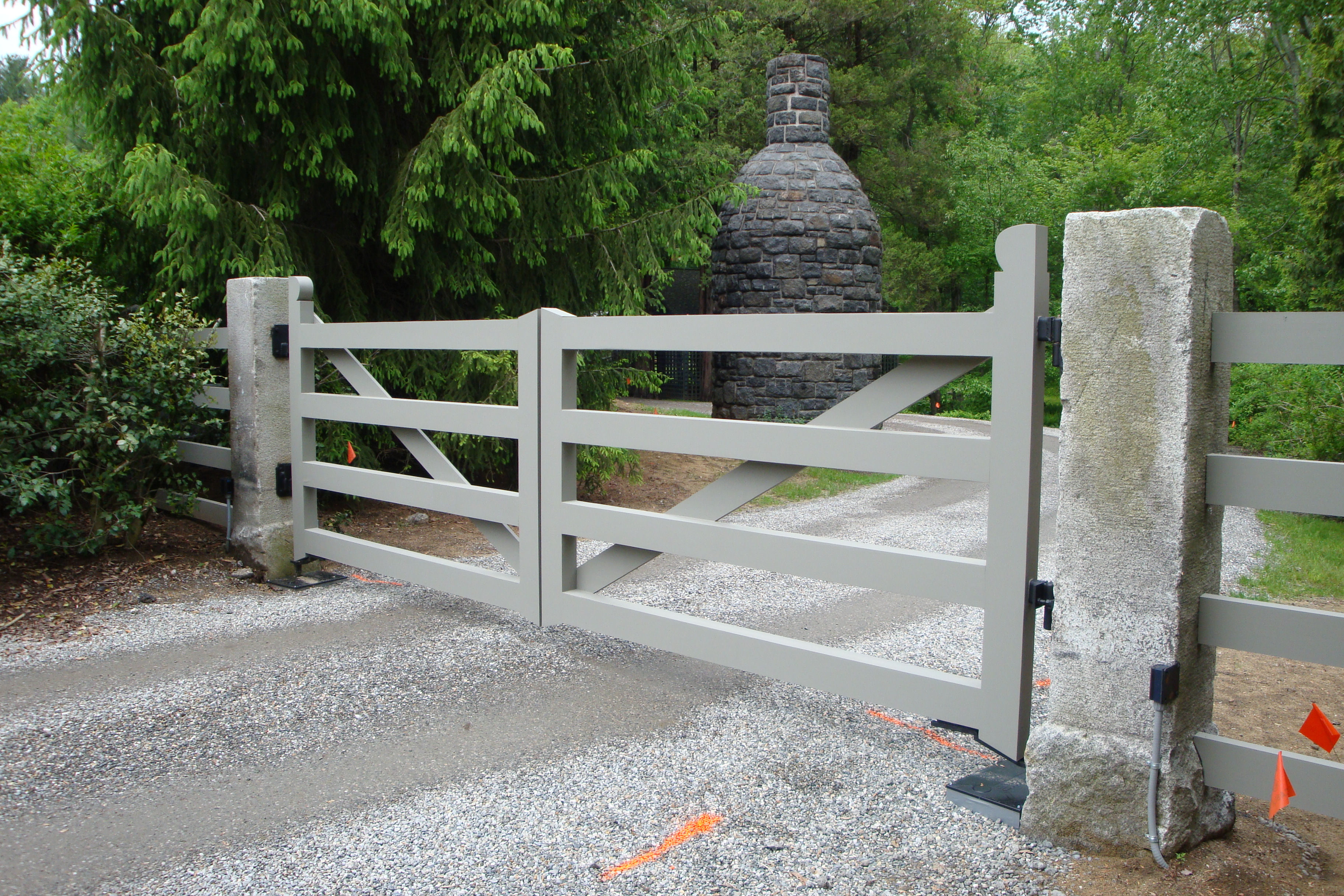 Driveway Gate Posts | Stone of New England